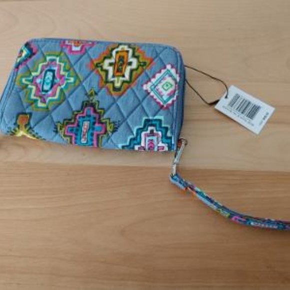VERA BRADLEY BNWT RFID Grab & Go Wristlet RETIRED PATTERN - Picture 7 of 8